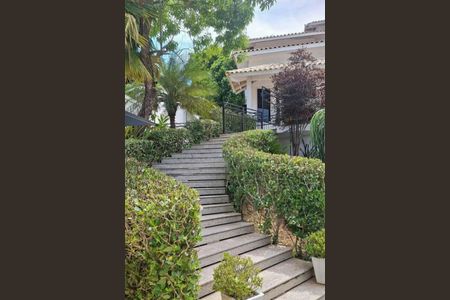 Casa de condomínio à venda com 200m², 3 quartos e 3 vagasÁrea Externa