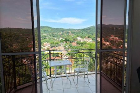 Casa de condomínio à venda com 200m², 3 quartos e 3 vagasVaranda da Suíte