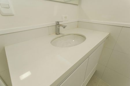 Apartamento para alugar com 126m², 2 quartos e 1 vaga Apartamento para alugar com 126m², 2 quartos e 1 vagaBanheiro