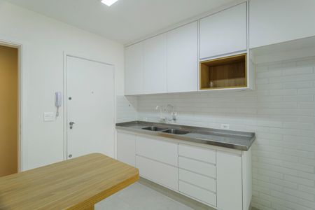 Apartamento para alugar com 126m², 2 quartos e 1 vaga Apartamento para alugar com 126m², 2 quartos e 1 vagaCozinha