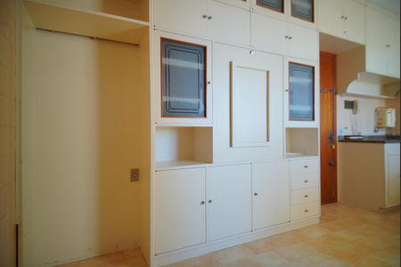 Apartamento para alugar com 166m², 3 quartos e 1 vagaCozinha