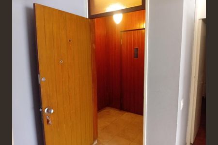 Apartamento à venda com 176m², 3 quartos e 1 vagaHall exclusivo e privado