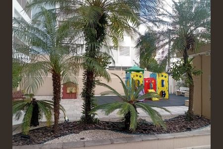 Apartamento à venda com 176m², 3 quartos e 1 vagaPátio de entrada e playground