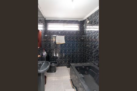 Casa à venda com 170m², 3 quartos e 3 vagas Casa à venda com 170m², 3 quartos e 3 vagasBanheiro da Suíte