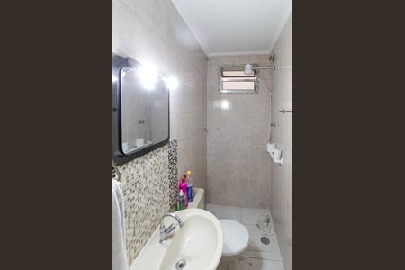 Casa à venda com 170m², 3 quartos e 3 vagas Casa à venda com 170m², 3 quartos e 3 vagasBanheiro 2