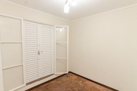 Casa à venda com 170m², 3 quartos e 3 vagas Casa à venda com 170m², 3 quartos e 3 vagasQuarto 2