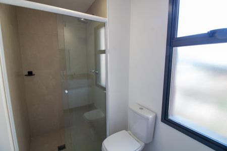 Apartamento para alugar com 69m², 2 quartos e 1 vaga Apartamento para alugar com 69m², 2 quartos e 1 vagaBanheiro da Suíte