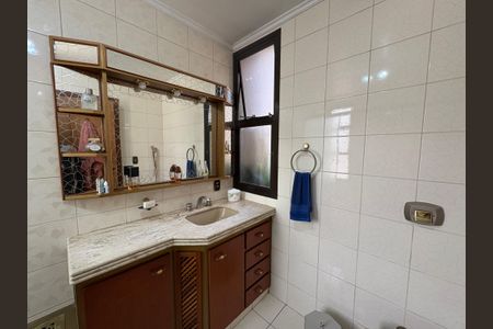 Casa à venda com 157m², 4 quartos e 2 vagasBanheiro da Suíte