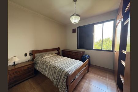 Casa à venda com 157m², 4 quartos e 2 vagasSuíte