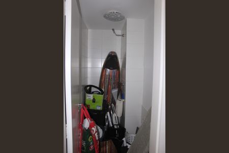 Apartamento à venda com 115m², 4 quartos e 2 vagasBanheiro da área de serviço