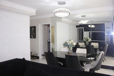 Apartamento à venda com 115m², 4 quartos e 2 vagasSala