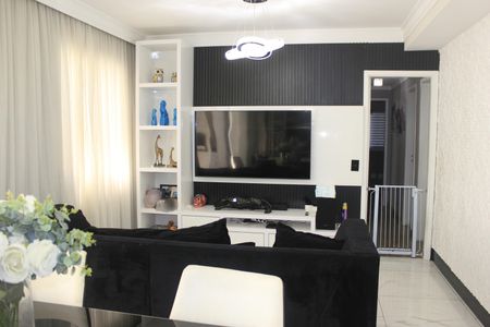Apartamento à venda com 115m², 4 quartos e 2 vagasSala