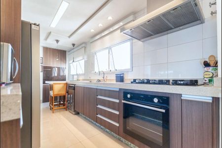 Apartamento à venda com 176m², 3 quartos e 3 vagas