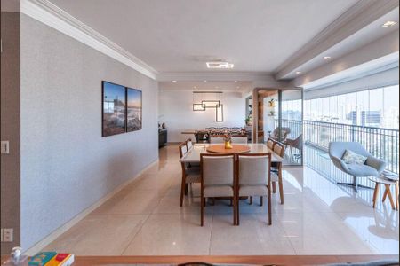 Apartamento à venda com 176m², 3 quartos e 3 vagas