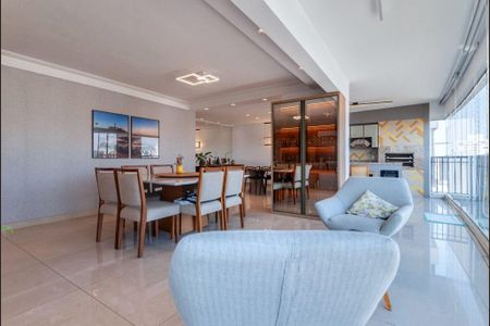 Apartamento à venda com 176m², 3 quartos e 3 vagas