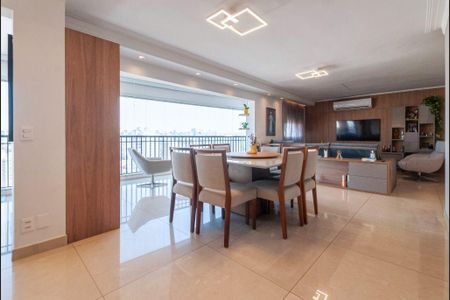 Apartamento à venda com 176m², 3 quartos e 3 vagas