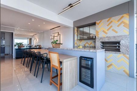 Apartamento à venda com 176m², 3 quartos e 3 vagas
