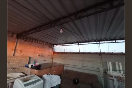 Casa à venda com 3 quartos, 120m² em São Lucas, São Paulo