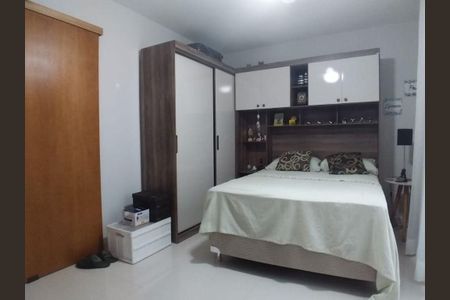 Casa à venda com 4 quartos, 270m² em Itaipu, Niterói