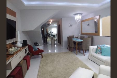 Casa à venda com 4 quartos, 270m² em Itaipu, Niterói