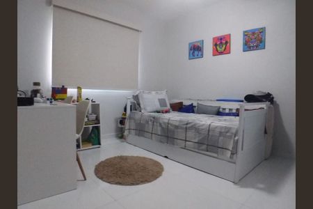 Casa à venda com 4 quartos, 270m² em Itaipu, Niterói