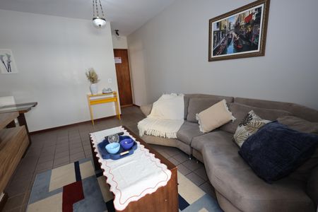 Sala de apartamento para alugar com 2 quartos, 67m² em Setor Bueno, Goiânia