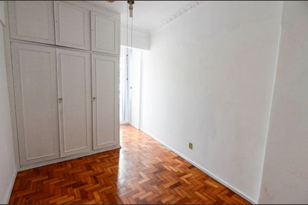Apartamento à venda com 71m², 2 quartos e 1 vagaQuarto 2