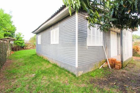 Casa à venda com 75m², 2 quartos e sem vagaÁrea externa