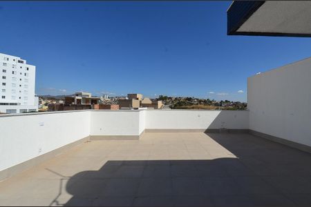 Apartamento à venda com 166m², 3 quartos e 4 vagasCobertura