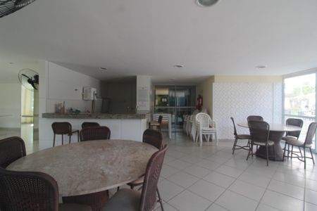 Apartamento para alugar com 72m², 2 quartos e 1 vagaÁrea comum - Salão de festas