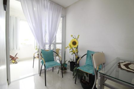 Apartamento para alugar com 72m², 2 quartos e 1 vagaSala