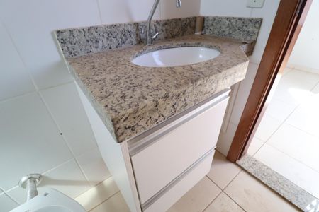 Apartamento para alugar com 64m², 2 quartos e 2 vagasBanheiro da Suíte