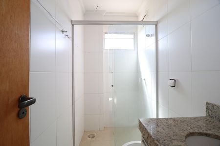 Apartamento para alugar com 64m², 2 quartos e 2 vagasBanheiro da Suíte