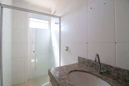 Apartamento para alugar com 64m², 2 quartos e 2 vagasBanheiro da Suíte