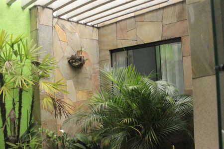 Casa à venda com 400m², 4 quartos e 5 vagasJardim de inverno