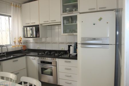 Casa à venda com 400m², 4 quartos e 5 vagasCozinha