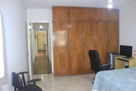 Casa à venda com 400m², 4 quartos e 5 vagasQuarto 3