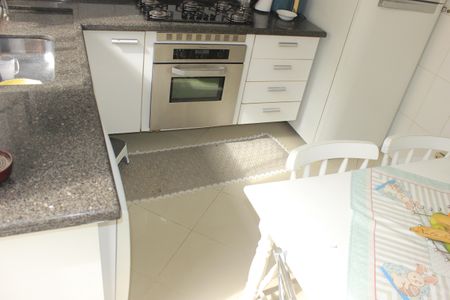 Casa à venda com 400m², 4 quartos e 5 vagasCozinha