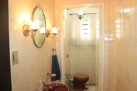 Casa à venda com 400m², 4 quartos e 5 vagasLavabo