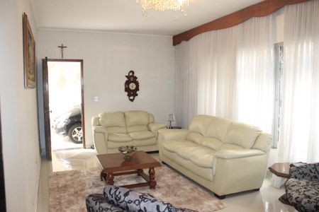 Sala de casa para alugar com 4 quartos, 400m² em Vila Rosalia, Guarulhos