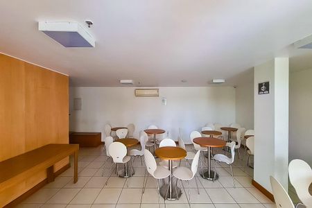 Apartamento à venda com 52m², 2 quartos e 1 vagaÁrea comum - Salão de festas