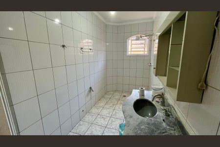 Casa à venda com 344m², 6 quartos e 5 vagas Casa à venda com 344m², 6 quartos e 5 vagasBanheiro Suíte 2
