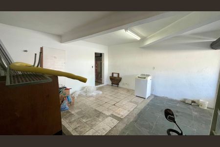 Casa à venda com 344m², 6 quartos e 5 vagas Casa à venda com 344m², 6 quartos e 5 vagasÁrea comum