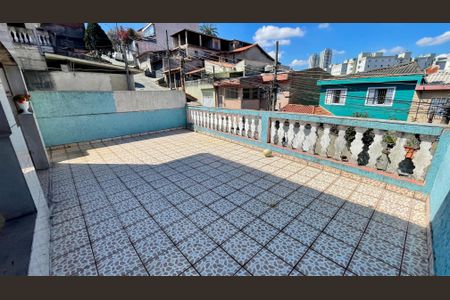 Casa à venda com 344m², 6 quartos e 5 vagas Casa à venda com 344m², 6 quartos e 5 vagasSacada Quarto 2