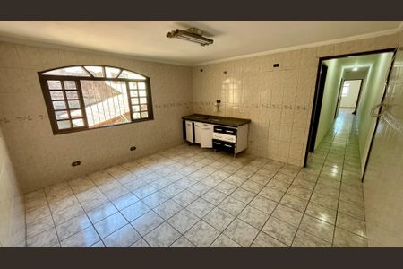 Casa à venda com 344m², 6 quartos e 5 vagas Casa à venda com 344m², 6 quartos e 5 vagasCozinha