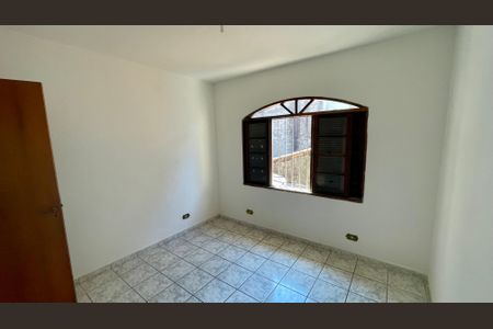 Casa à venda com 344m², 6 quartos e 5 vagas Casa à venda com 344m², 6 quartos e 5 vagasQuarto 3