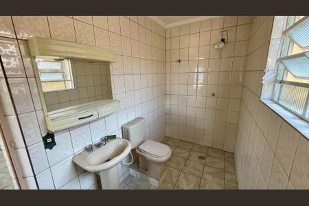 Casa à venda com 344m², 6 quartos e 5 vagas Casa à venda com 344m², 6 quartos e 5 vagasBanheiro Suíte