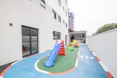 Apartamento à venda com 82m², 2 quartos e 2 vagas Apartamento à venda com 82m², 2 quartos e 2 vagasÁrea comum - Playground