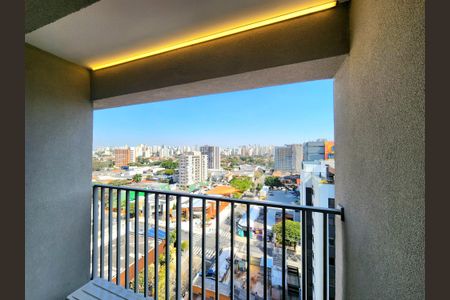 Varanda de kitnet/studio para alugar com 1 quarto, 25m² em Indianópolis, São Paulo