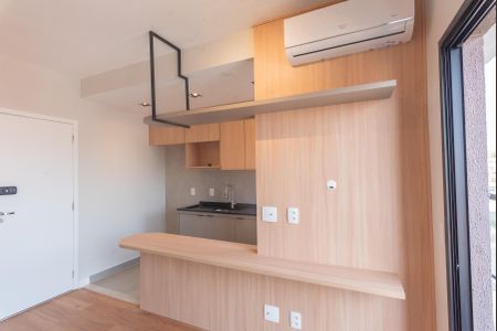 Sala de apartamento para alugar com 1 quarto, 34m² em Parque Industrial, Campinas